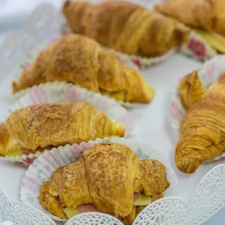 Pravi * Eleftheroupoli