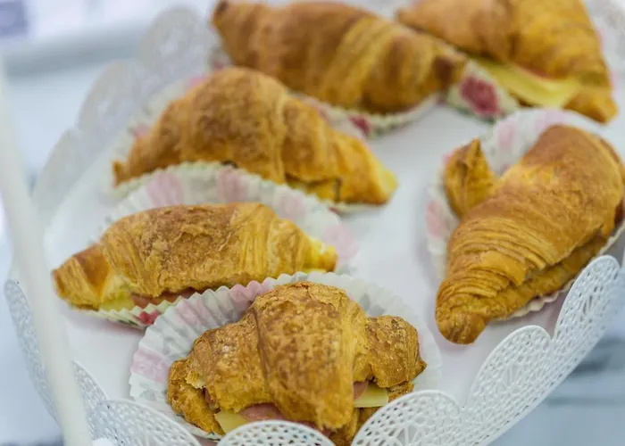 Pravi * Eleftheroupoli